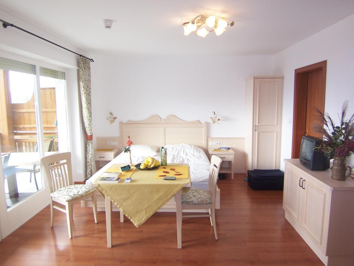 Appartement Tschivon Schenna Exterior foto